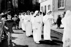 044-003-Communion-1957b-scaled